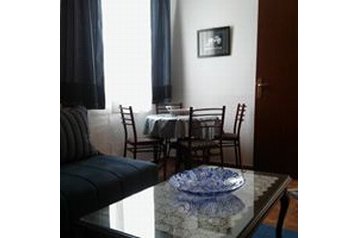 Montenegro Privát Šušanj, Esterno